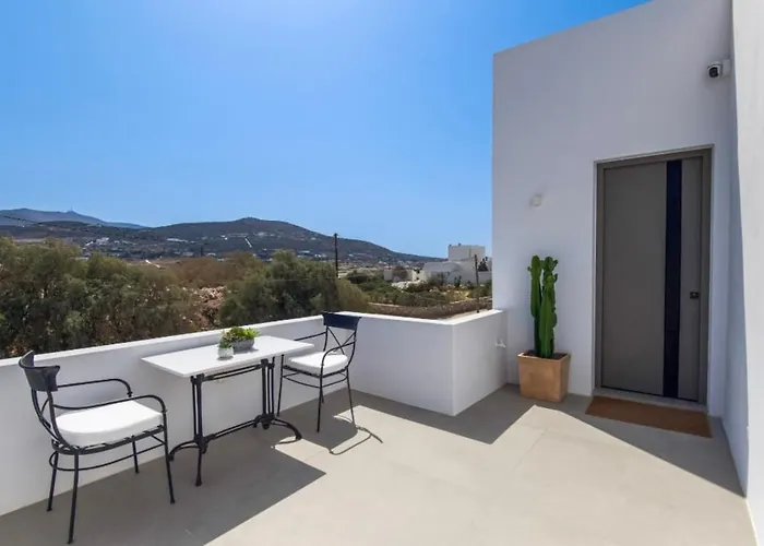 Endless Blue * Sarakiniko (Paros)