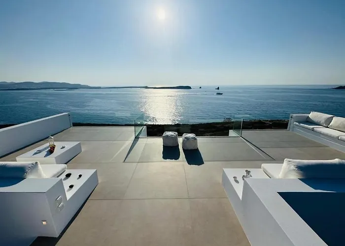 Endless Blue Sarakiniko (Paros)